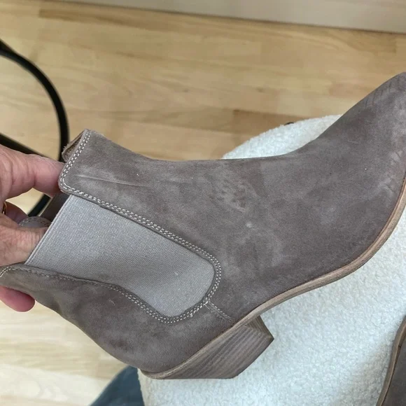 Kenneth Cole - Picture 4 of 11